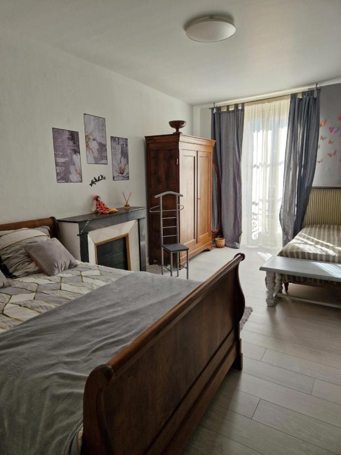 Appartement 120 M² Duplex Coeur Historique Au Calme Le Puy-en-Velay Exterior foto